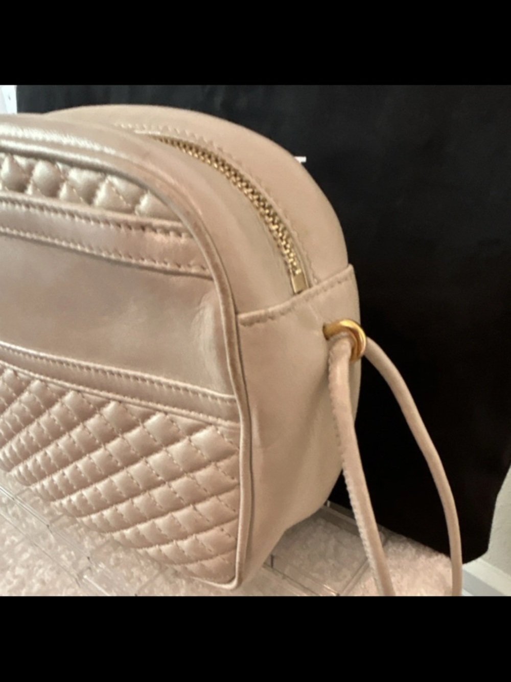 Saint Laurent Quilted Crossbody Bag in Cream Leather with YSL Monogram - Picture 7 of 12